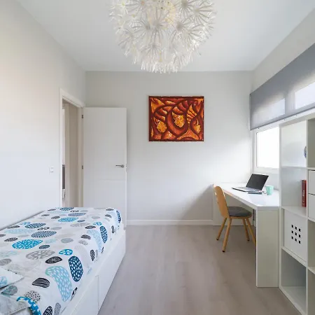 Home2book Comfy & Bright Apt View Apartment