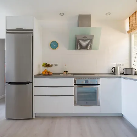Home2book Comfy & Bright Apt View Apartment *